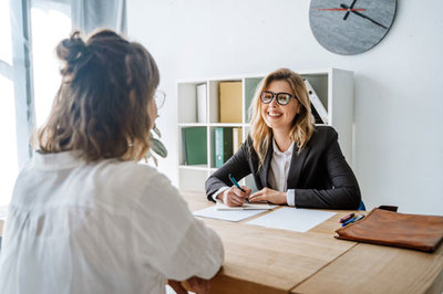 Comment mener un entretien d’évaluation pour faire grandir son collaborateur ? - NAMUR